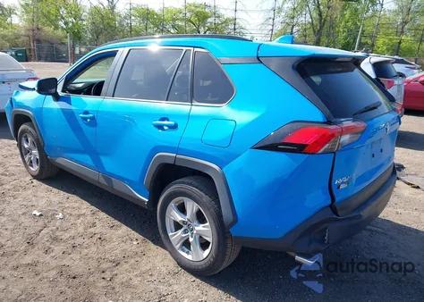 2019 Toyota Rav4 Xle z USA, uszkodzony, nr VIN JTMP1RFV0KJ004470